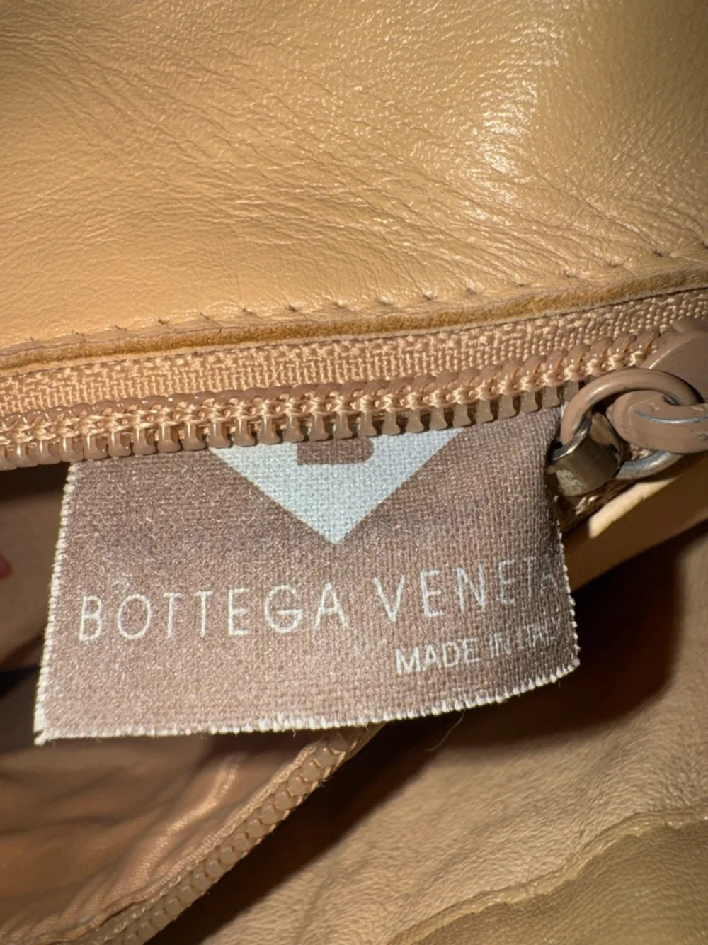 Bottega Veneta EXTREMELY RARE Woven calf hair Shoulder Bag with Fur trim